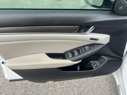 Used 2021 Honda Accord Touring image 27