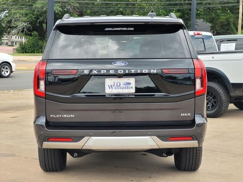 Used 2025 Ford Expedition Max Platinum AWD/4WD image 4