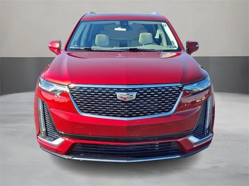 Certified 2024 Cadillac XT6 Premium Luxury image 2