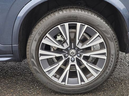 Used 2022 Volvo XC90 T5 Momentum w/ Advanced Package AWD/4WD image 10
