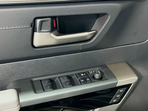 New 2026 Toyota Tundra Limited AWD/4WD image 18