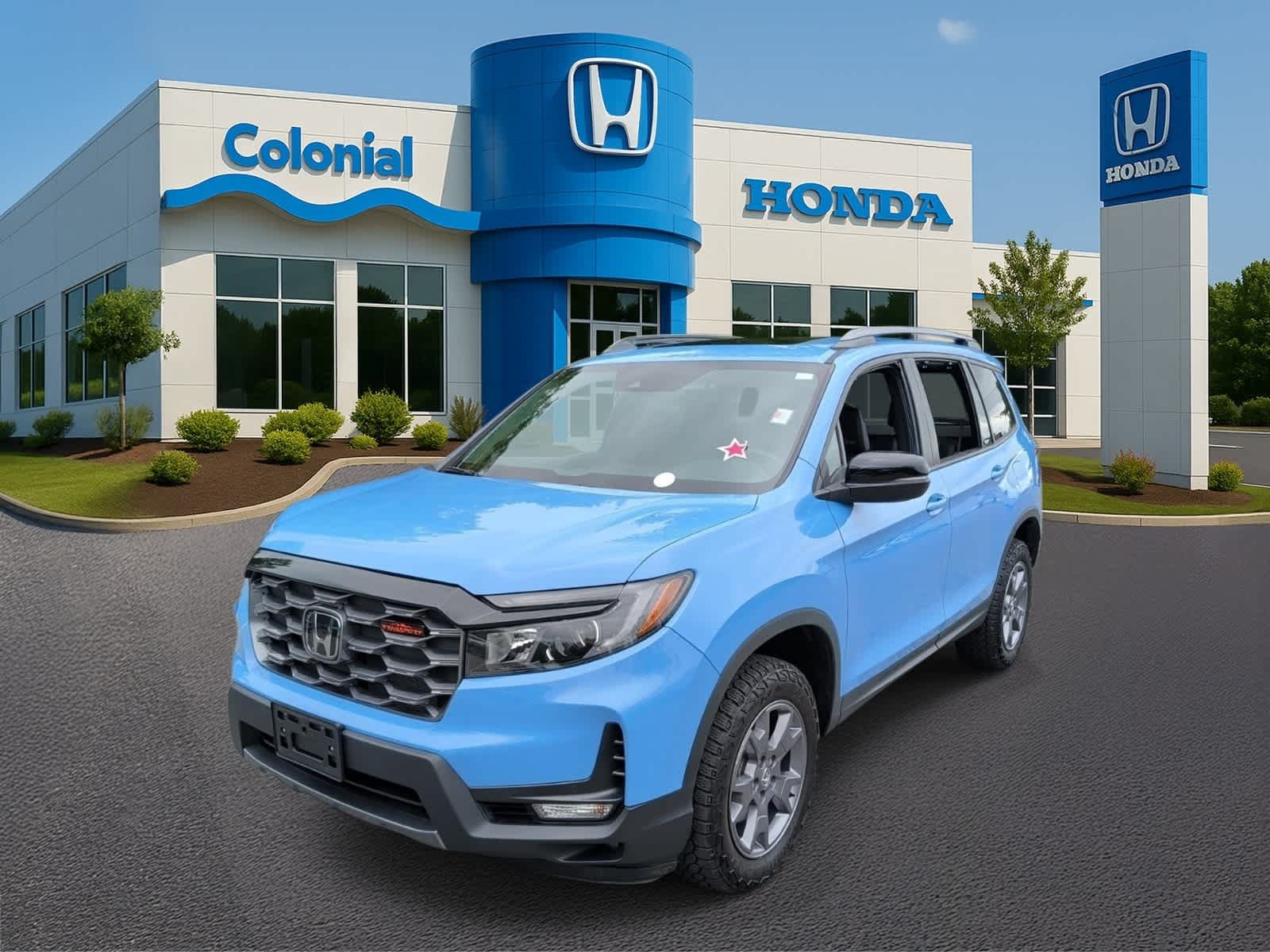 Used 2024 Honda Passport TrailSport image 2