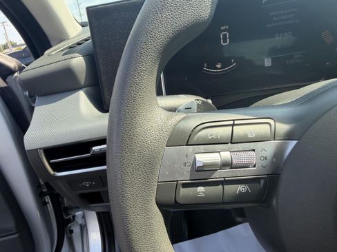 Used 2025 Hyundai Sonata SEL FWD image 22