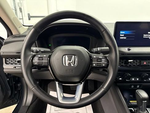 Certified 2023 Honda Accord Touring image 27