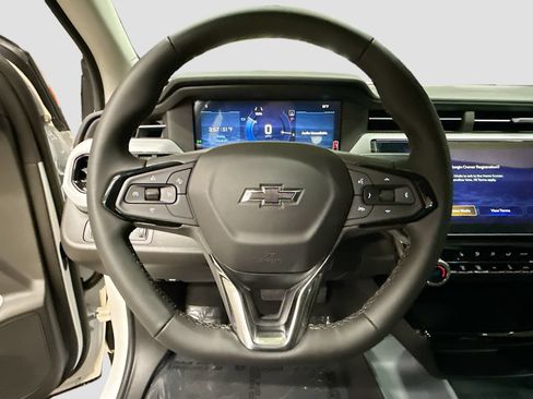 New 2027 Chevrolet Bolt LT w/ Comfort Package FWD image 13