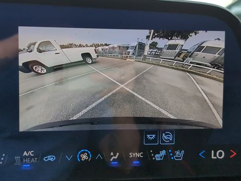 New 2025 Chevrolet Blazer EV RS image 16