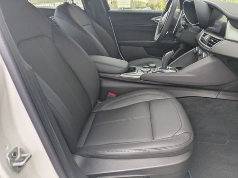 New 2025 Alfa Romeo Giulia AWD image 21