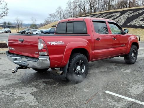 Used 2012 Toyota Tacoma 4x4 Double Cab w/ TRD Off-Road Pkg image 4