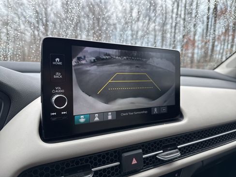 Used 2024 Honda HR-V EX-L image 18