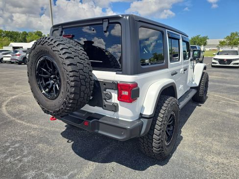 Used 2021 Jeep Wrangler Unlimited Rubicon AWD/4WD image 4