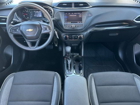 Used 2021 Chevrolet TrailBlazer LS w/ LPO, Blackout Package image 13