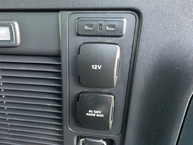 Used 2025 Ford Expedition Max Platinum w/ Driver's Package AWD/4WD image 21