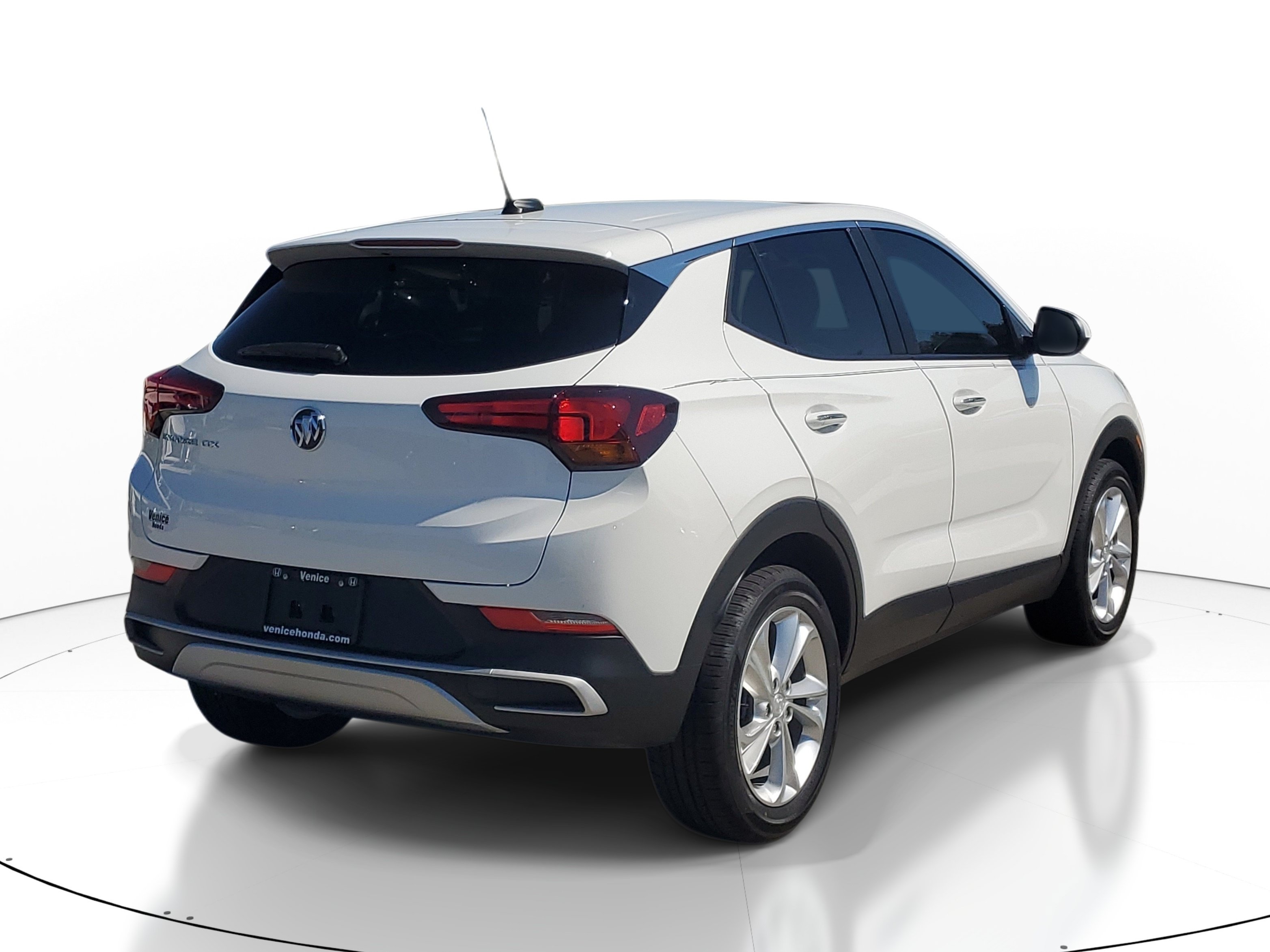 Used 2023 Buick Encore GX Preferred w/ Cold Weather Comfort Package FWD image 6