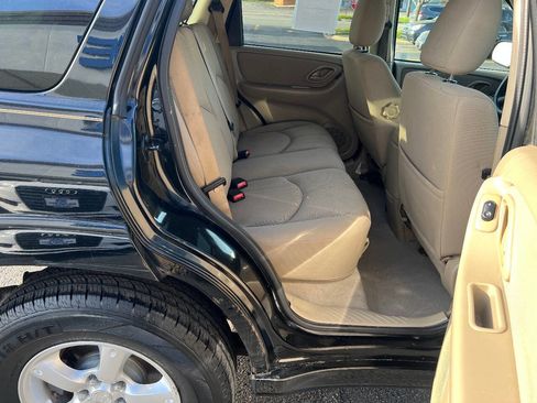 Used 2005 MAZDA Tribute s w/ Package 1 AWD/4WD image 25