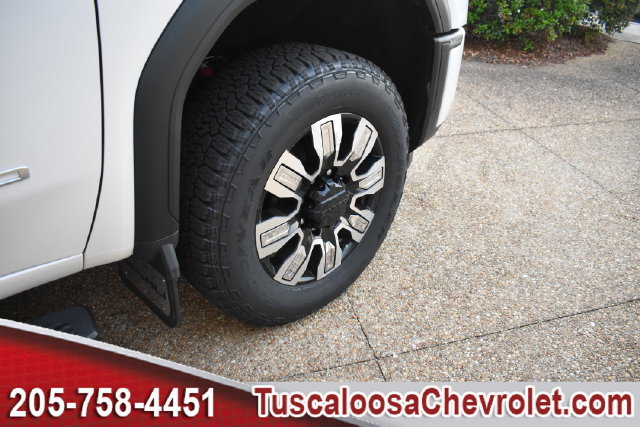 Used 2024 GMC Sierra 2500 Denali w/ Technology Package AWD/4WD image 14