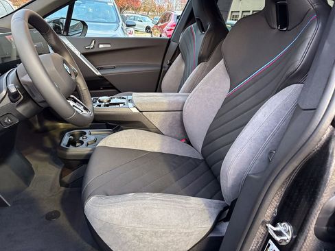 Used 2026 BMW iX xDrive45 image 14