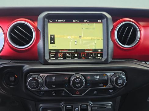Used 2021 Jeep Gladiator Rubicon AWD/4WD image 27