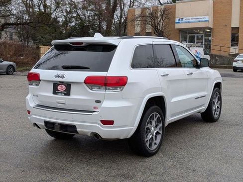 Certified 2021 Jeep Grand Cherokee Overland AWD/4WD image 3