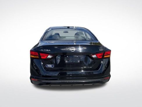 Used 2023 Nissan Altima 2.5 SV image 4