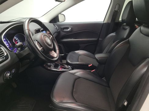 Used 2020 Jeep Compass Latitude AWD/4WD image 17
