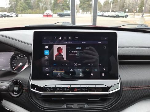 Used 2025 Jeep Compass Trailhawk image 57