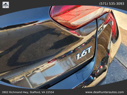 Used 2020 Hyundai Veloster Turbo FWD image 13