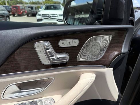 Certified 2026 Mercedes-Benz GLS 450 4MATIC image 19