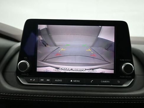 Used 2023 Nissan Rogue SV image 19