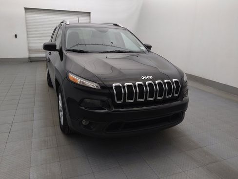 Used 2018 Jeep Cherokee Latitude image 14