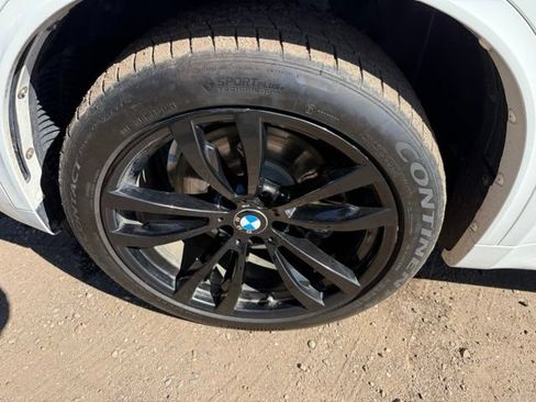 Used 2017 BMW X5 xDrive40e AWD/4WD image 11