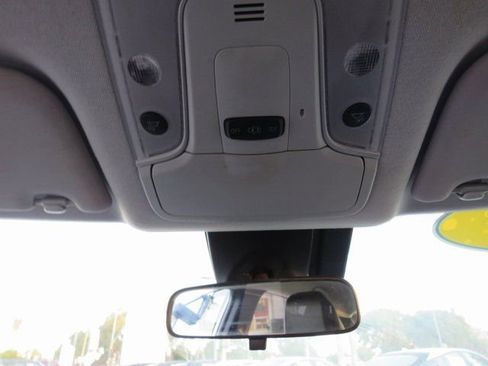 Used 2019 Toyota Prius Prime Premium image 28