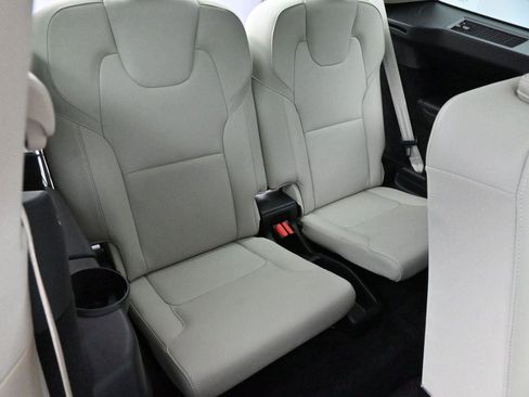 Used 2023 Volvo XC90 B6 Plus w/ Protection Package Premier AWD/4WD image 33