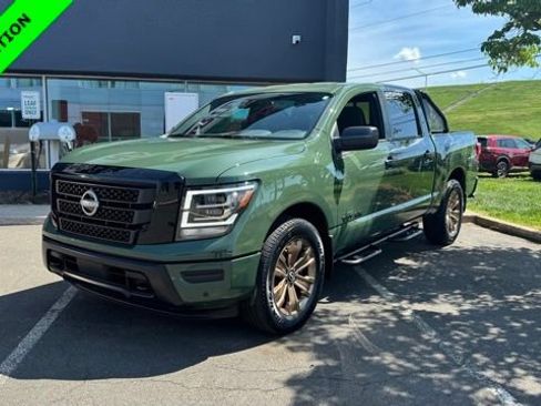 Certified 2024 Nissan Titan SV w/ SV Bronze Edition Package AWD/4WD image 3
