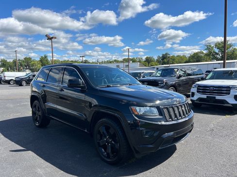 Used 2015 Jeep Grand Cherokee Altitude AWD/4WD image 20