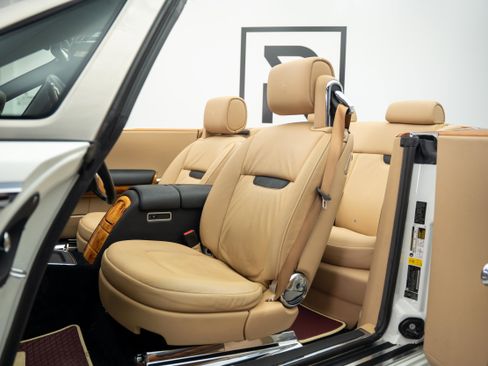 Used 2009 Rolls-Royce Phantom Drophead Coupe RWD image 30