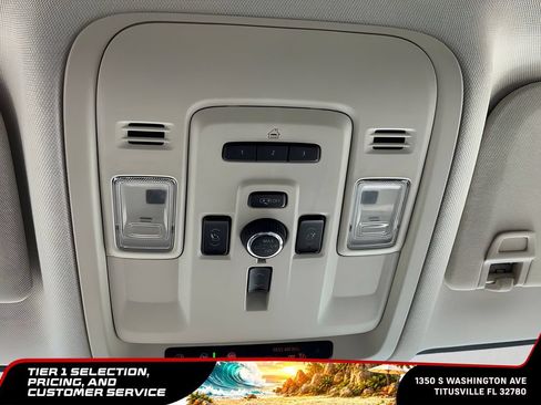 Used 2024 GMC Yukon XL Denali RWD image 43