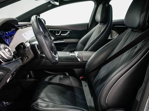 Used 2023 Mercedes-Benz EQS 580 4MATIC Sedan image 17