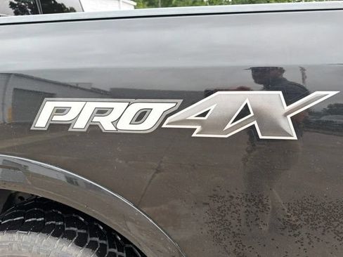 Used 2017 Nissan Titan PRO-4X w/ Pro-4x Convenience Package AWD/4WD image 38