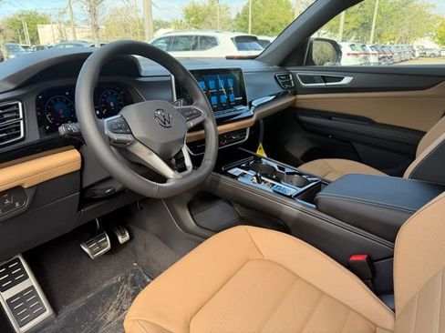 New 2026 Volkswagen Atlas Cross Sport SEL R-Line AWD/4WD image 16