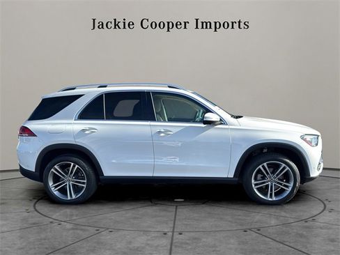 Certified 2022 Mercedes-Benz GLE 350 4MATIC w/ Premium Package image 6