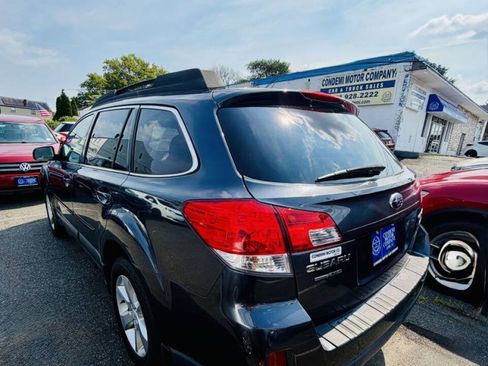 Used 2013 Subaru Outback 2.5i Premium AWD/4WD image 8
