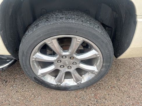 Used 2014 GMC Yukon XL Denali AWD/4WD image 6