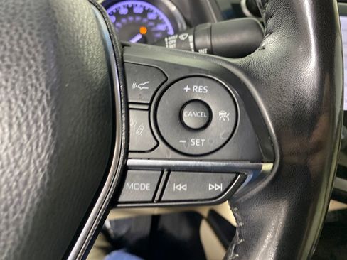 Used 2018 Toyota Camry XLE w/ Audio Package image 14