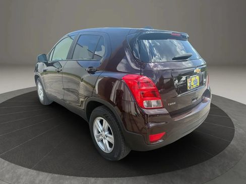 Used 2020 Chevrolet Trax LS w/ Tint and Cruise Package FWD image 4