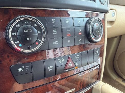 Used 2011 Mercedes-Benz ML 350 4MATIC image 25