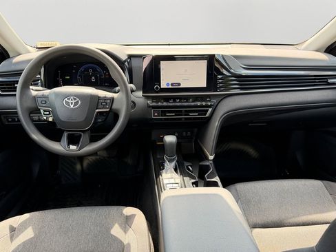 Used 2025 Toyota Camry LE image 16