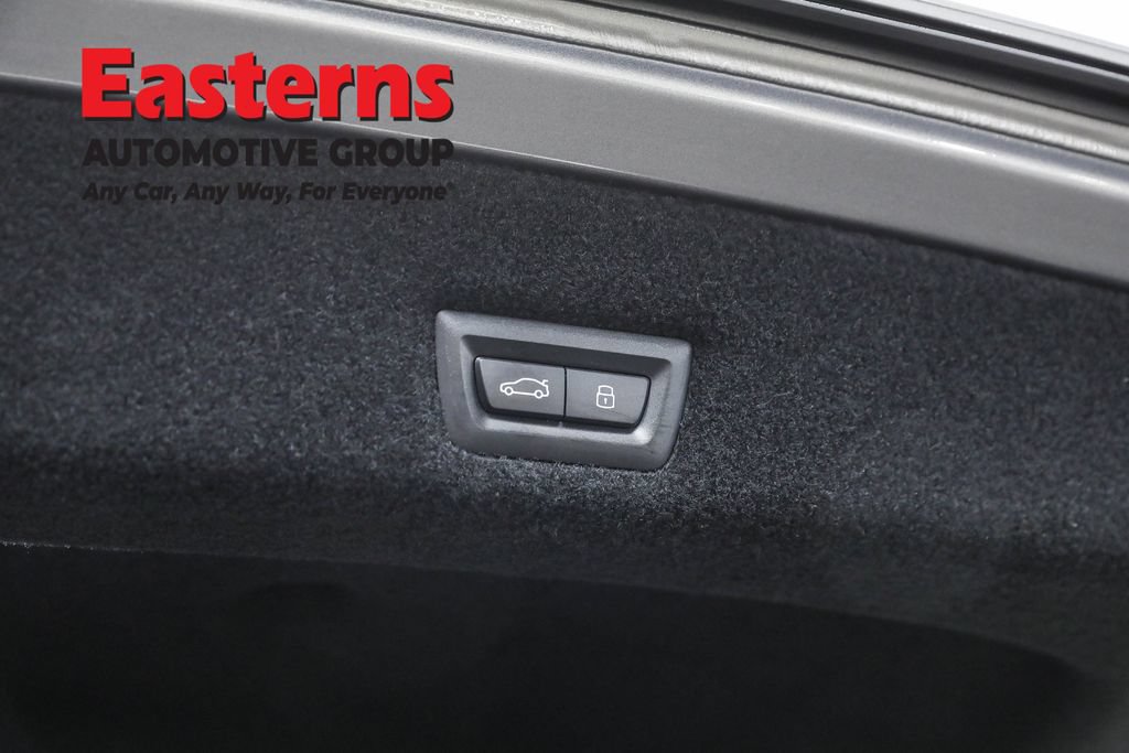 Used 2023 BMW 760i xDrive w/ Executive Package AWD/4WD image 27