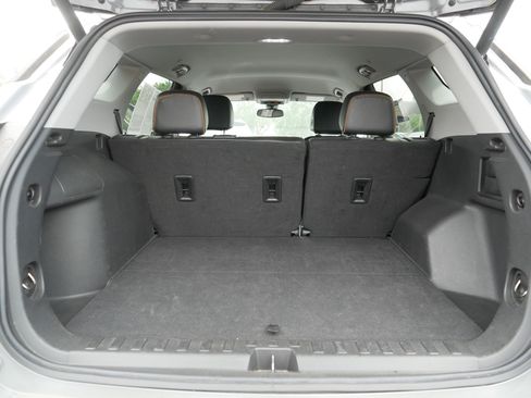 Used 2023 GMC Terrain AT4 AWD/4WD image 17