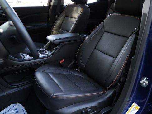 Used 2023 GMC Acadia AT4 w/ GMC Pro Grade Package image 25