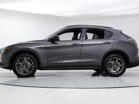 Used 2026 Alfa Romeo Stelvio Sprint w/ Convenience Package AWD/4WD image 2